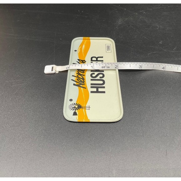 Vintage Nebraska Husker License Plate Souvenir Tag 1990 Metal Desk Décor - Picture 2 of 5